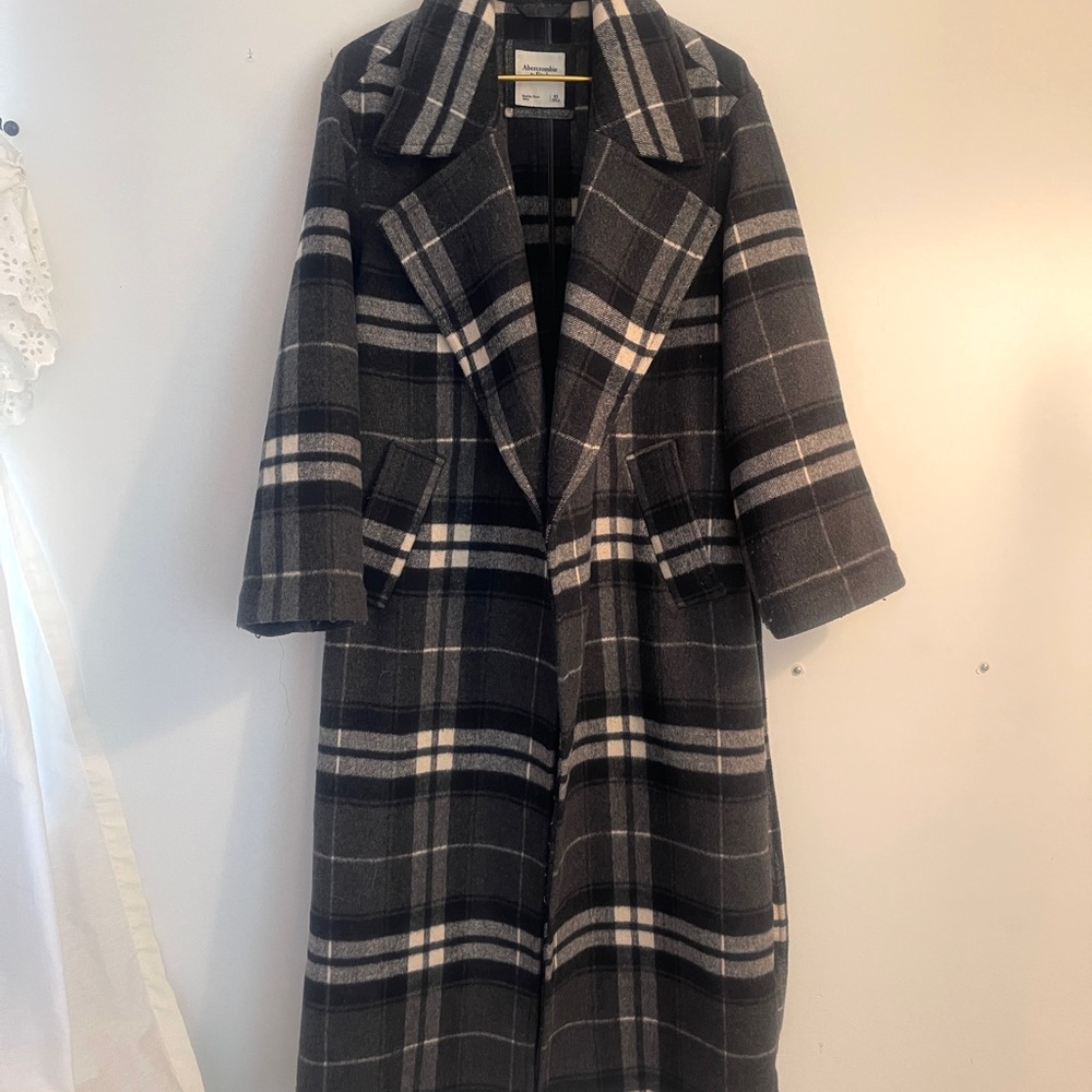 Abercrombie & Fitch long wool belted coat